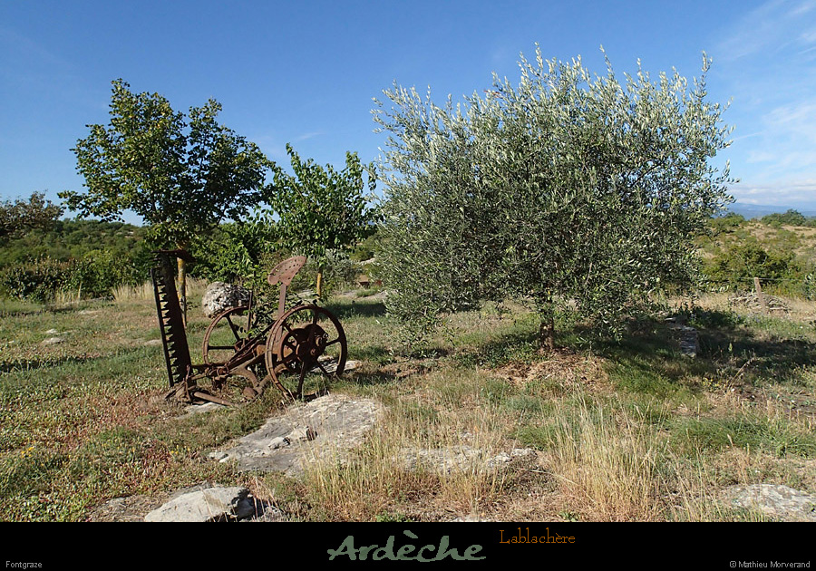 20130901_lablachere_hameaudefontgraze2
