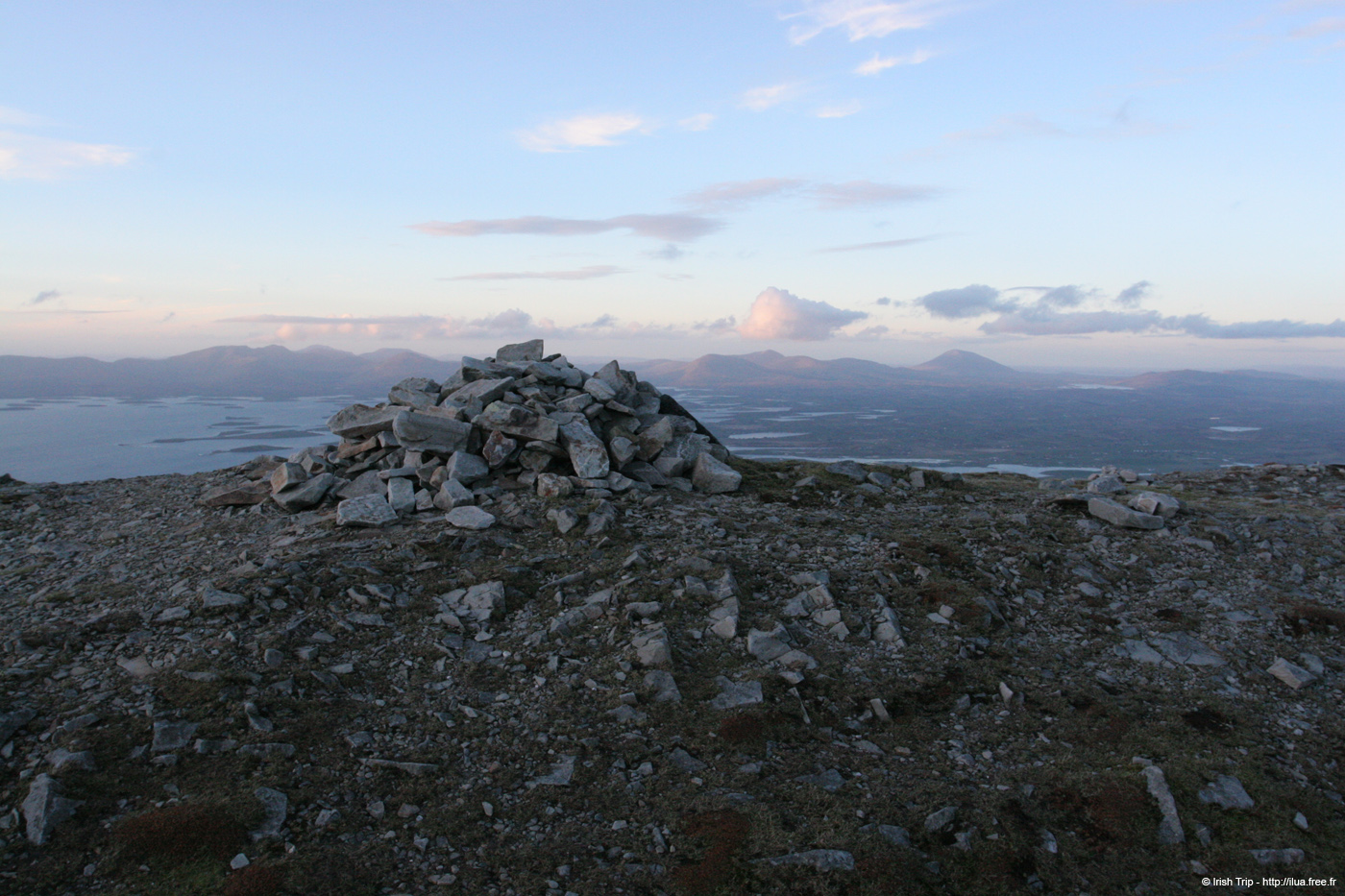 20060331_6_croaghpatrick_sommet_cairn