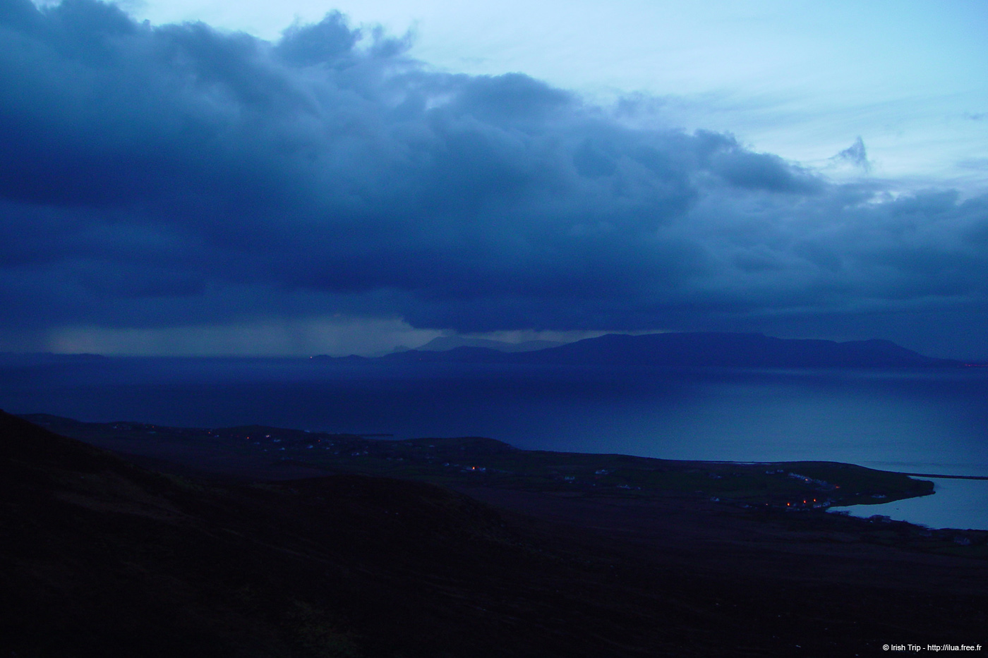 20060331_7_clewbayatnightfallfromcroaghpatrick_2