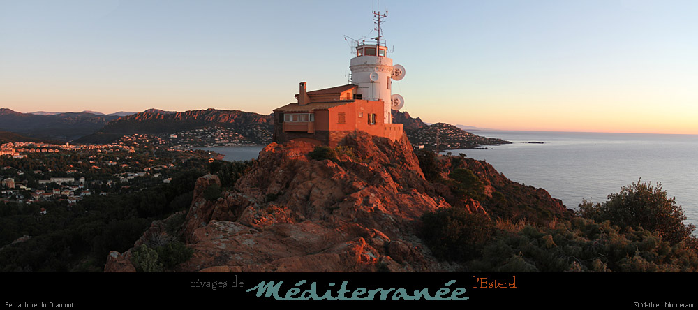 20111222_esterel_dramont_semaphore_pano