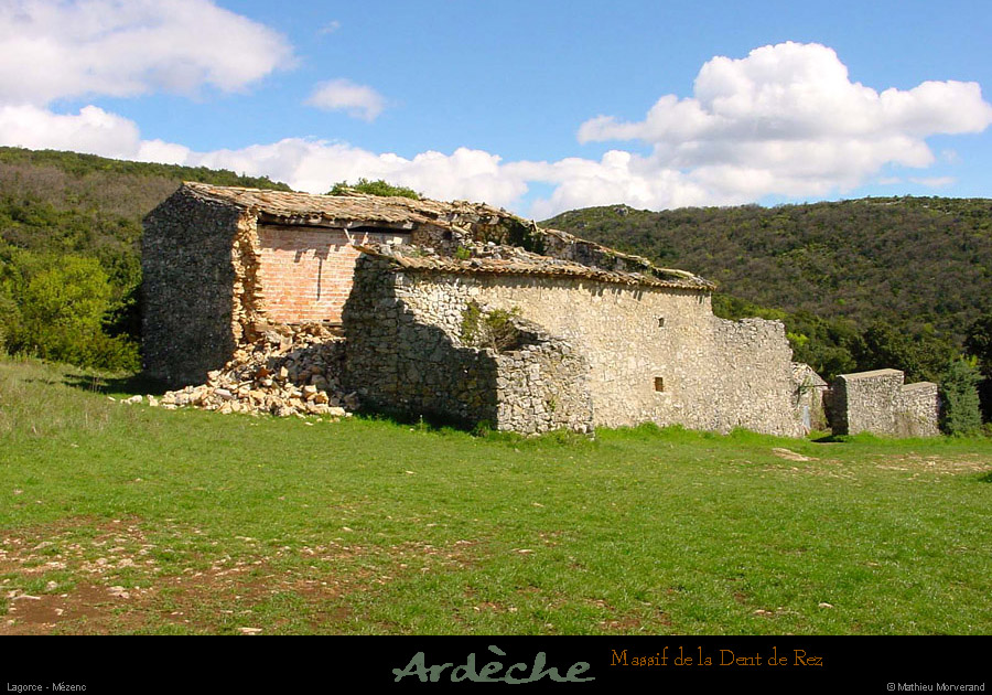 20010407_ruinedemezenc_06