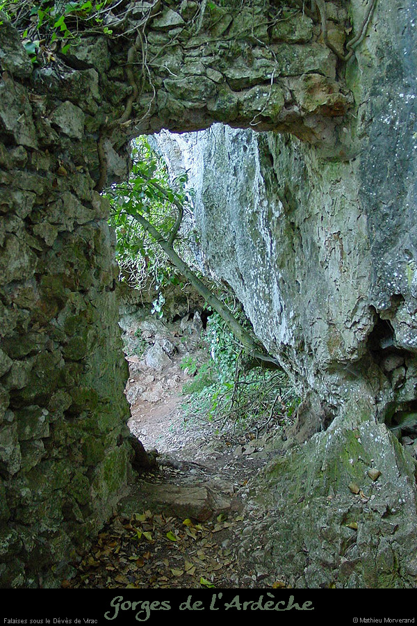 20010721_entreedelagrotteducharlemagne_2