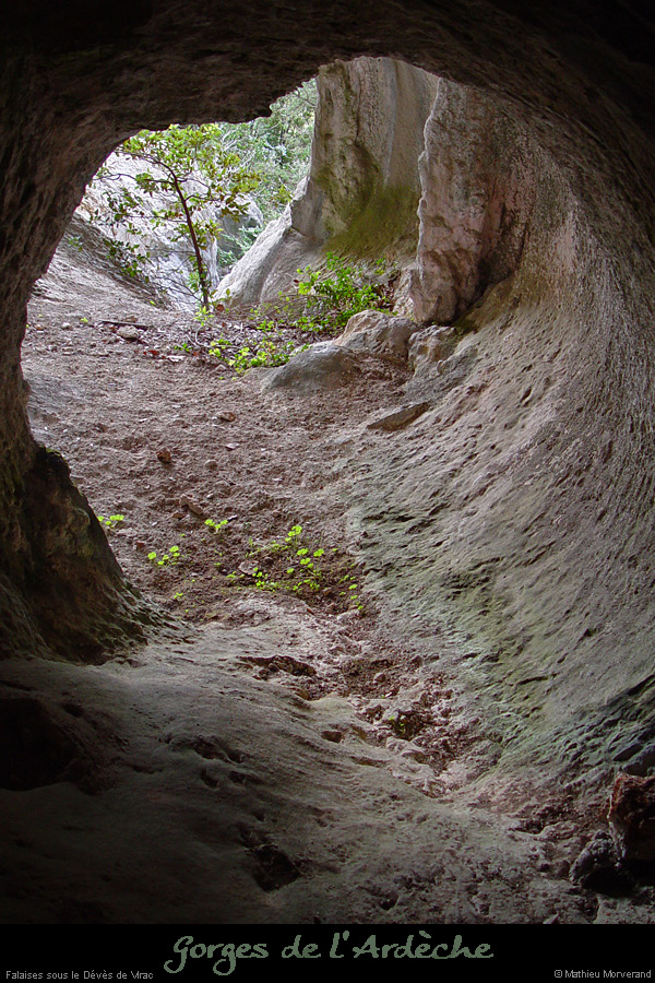 20030330_devesdevirac_ampa_falaiseamont_trou43