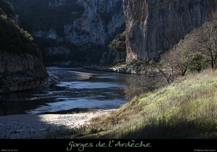 20071209_mouretour_falaise1
