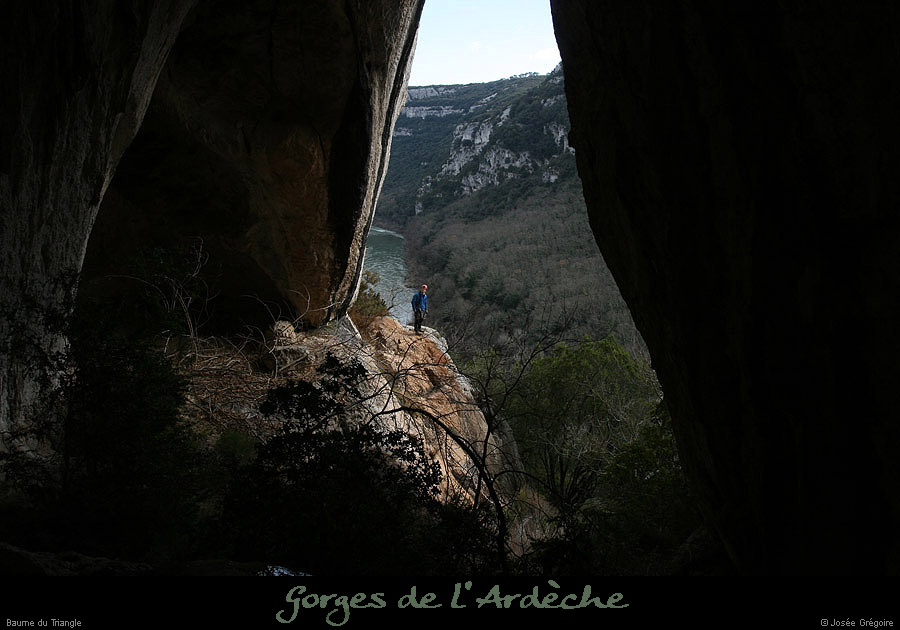 20100220_grottetriangle_est09