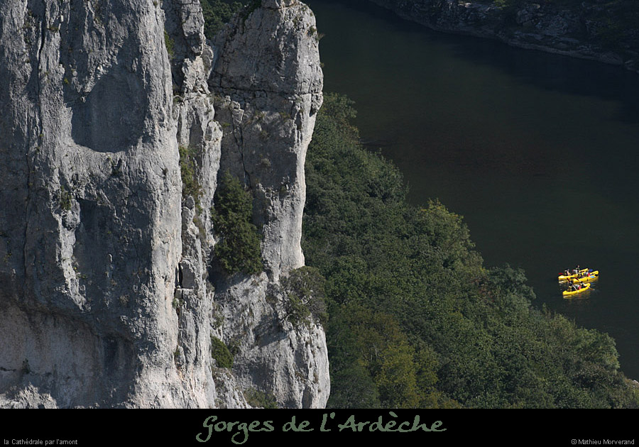 20080927_cathedraleam_canoes01