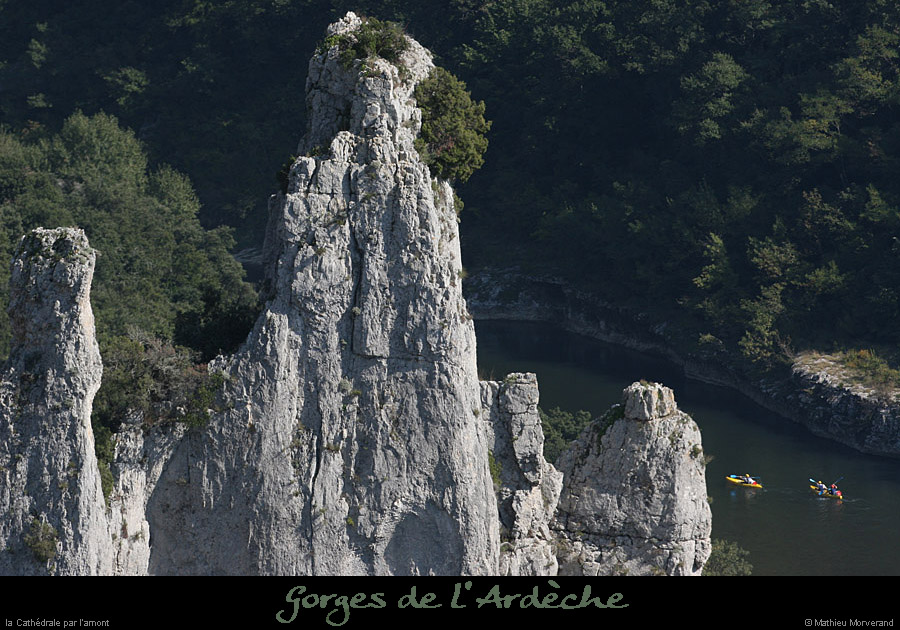 20080927_cathedraleam_canoes03
