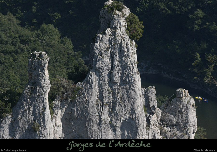 20080927_cathedraleam_canoes06