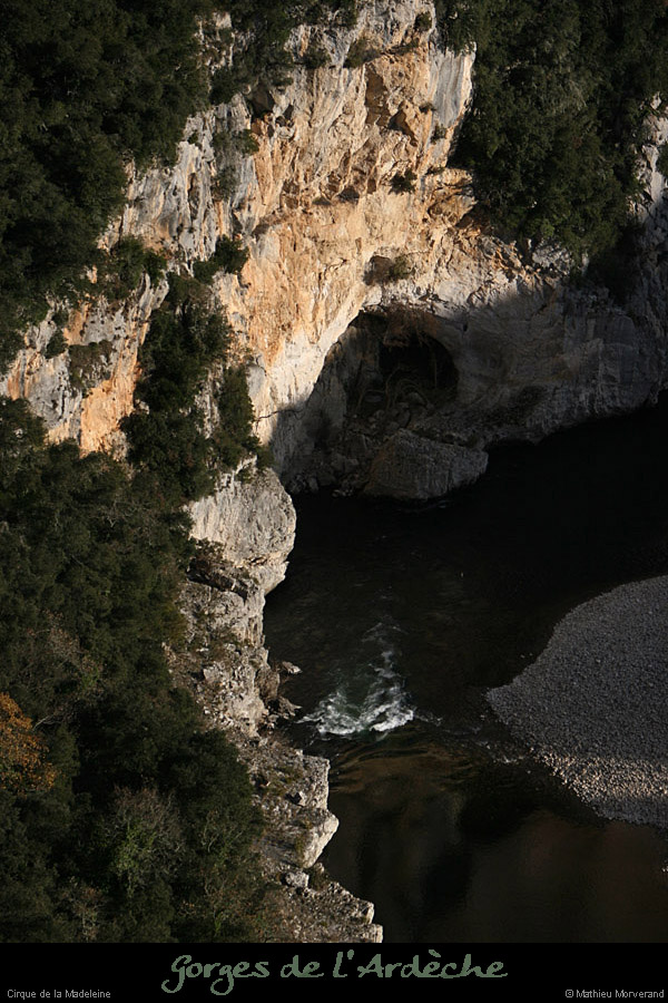 20111229_cirquedelamadeleine_entreegrotte5