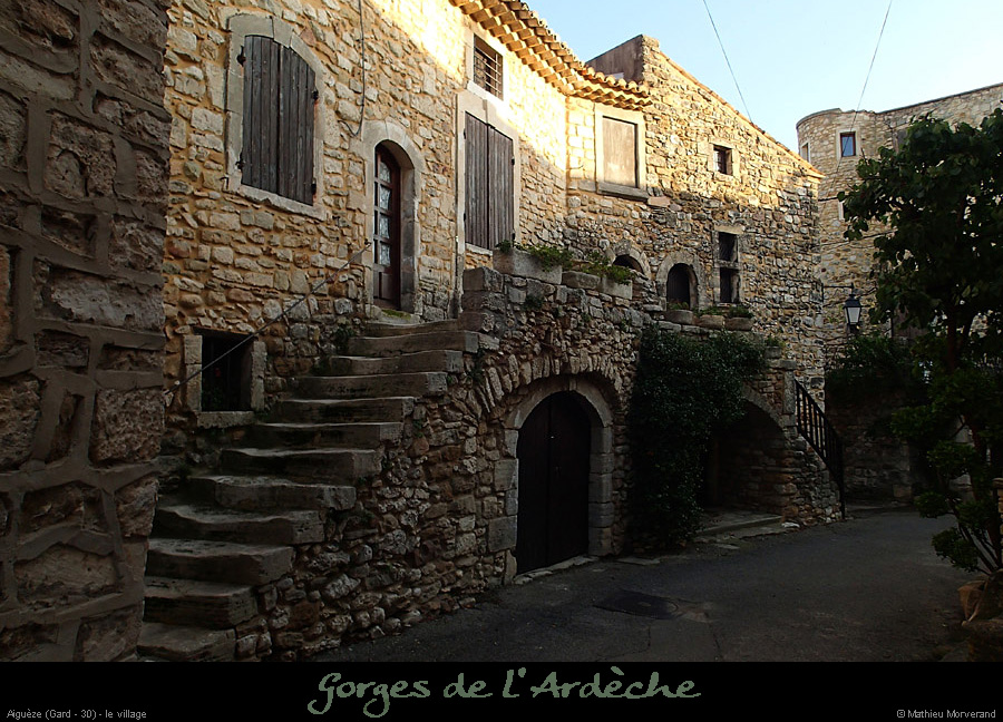 20131028_aigueze_village06