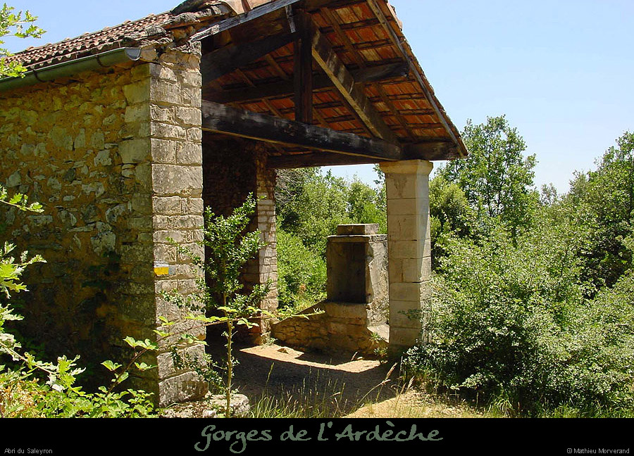 20010701_boisdesaleyron_batisse_1