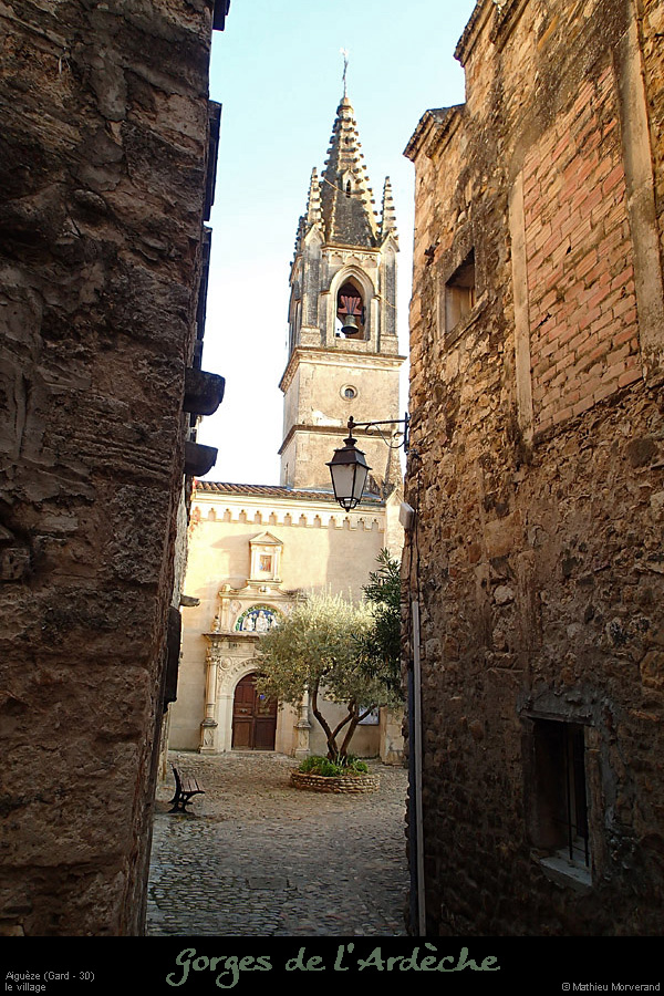 20131028_aigueze_village04