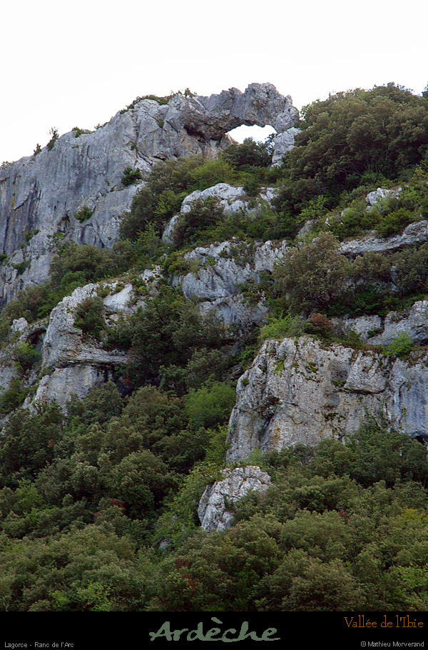 20020910_ibie_falaises w_arche_1