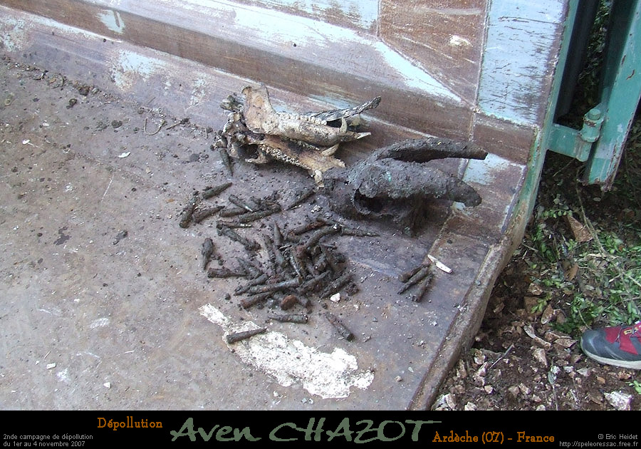 chazot0711_trim01eh