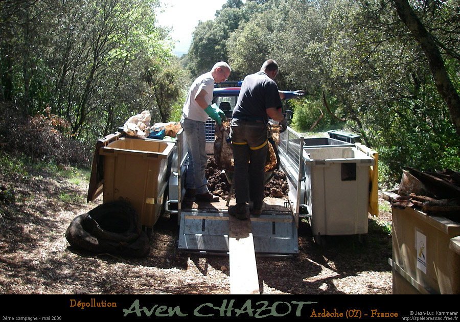 chazot0805_tri01jl