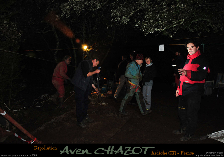 chazot0811_sur02rg