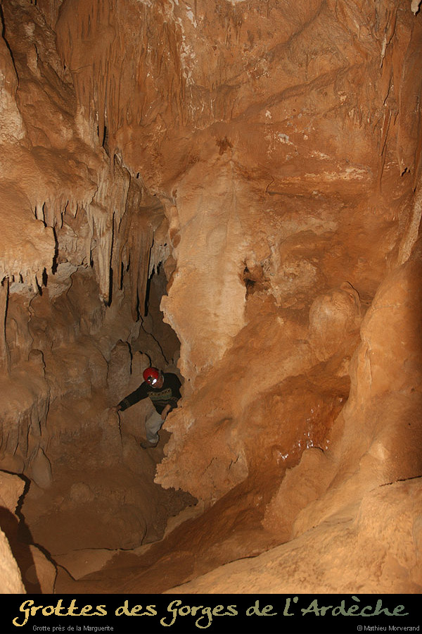 20100404_valaurievireint_grotte04