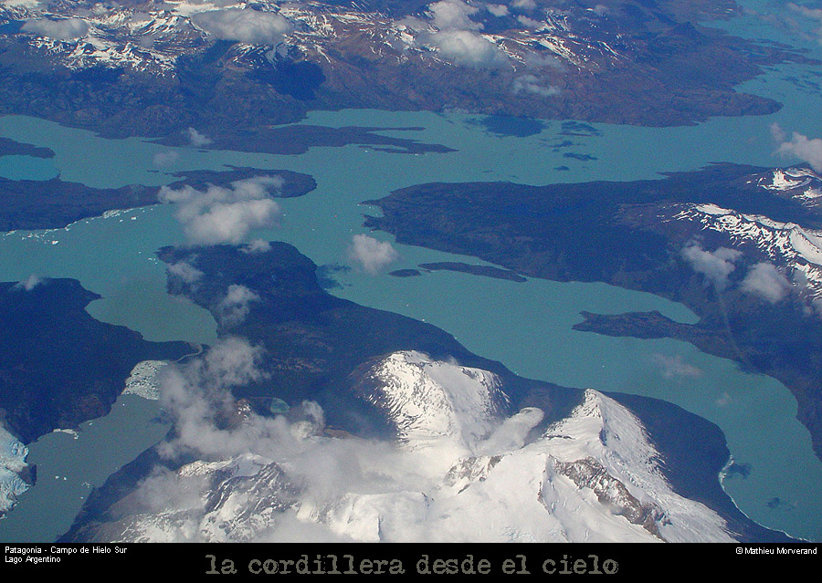 088_37_avionlagoargentino