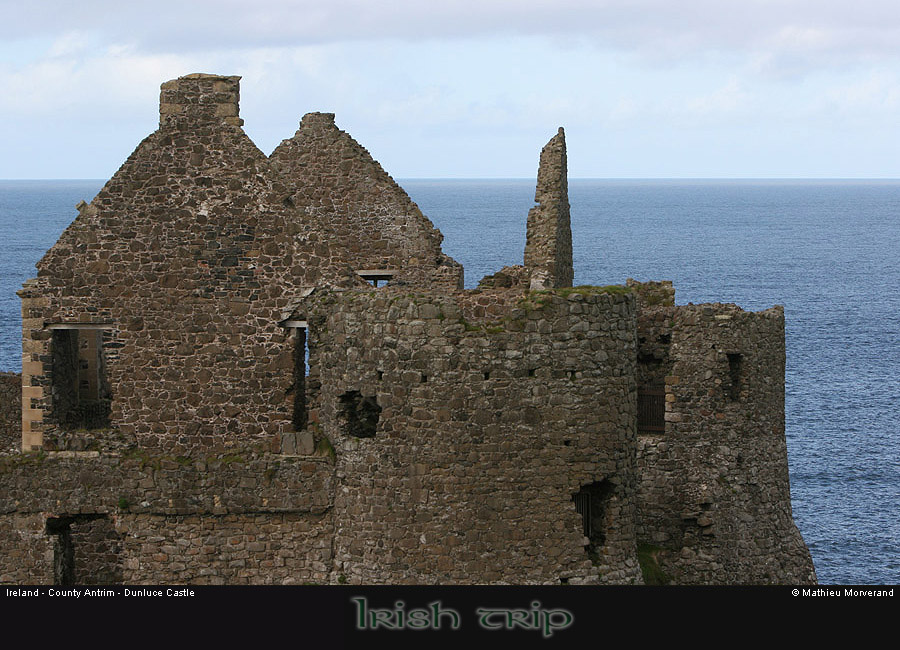 dunlucecastle08