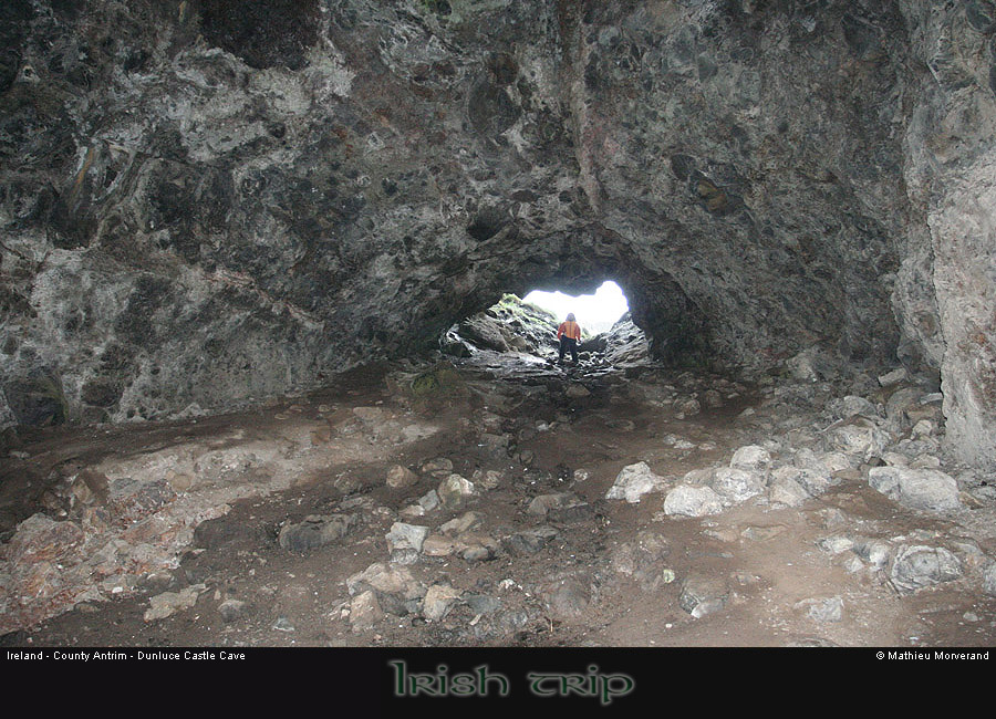 dunlucecastlecave06