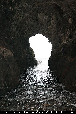 dunlucecastlecave02