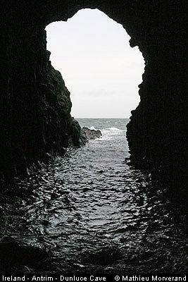 dunlucecastlecave03