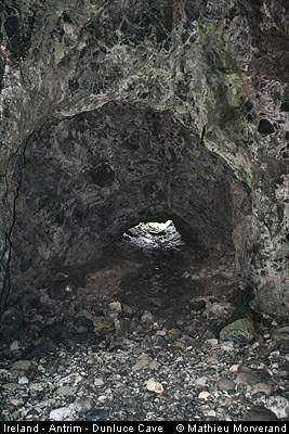 dunlucecastlecave05