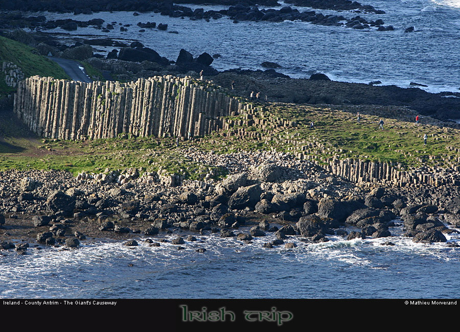 giantcauseway41titledcolumns