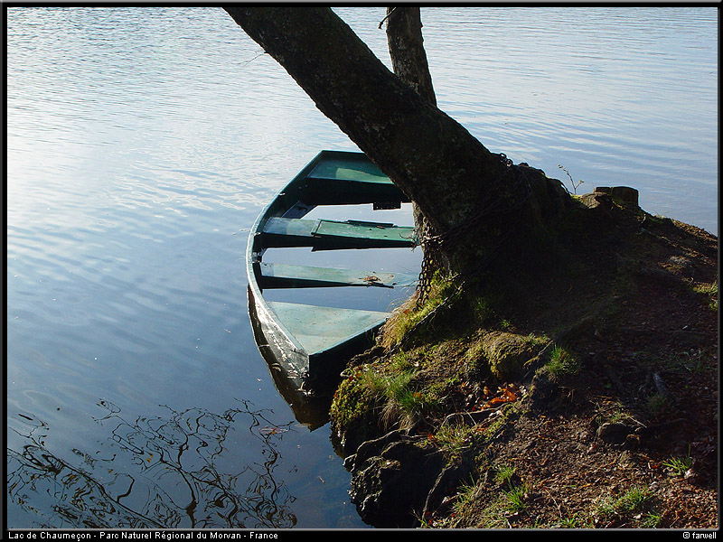 20040502_lacdechaumecon_barque