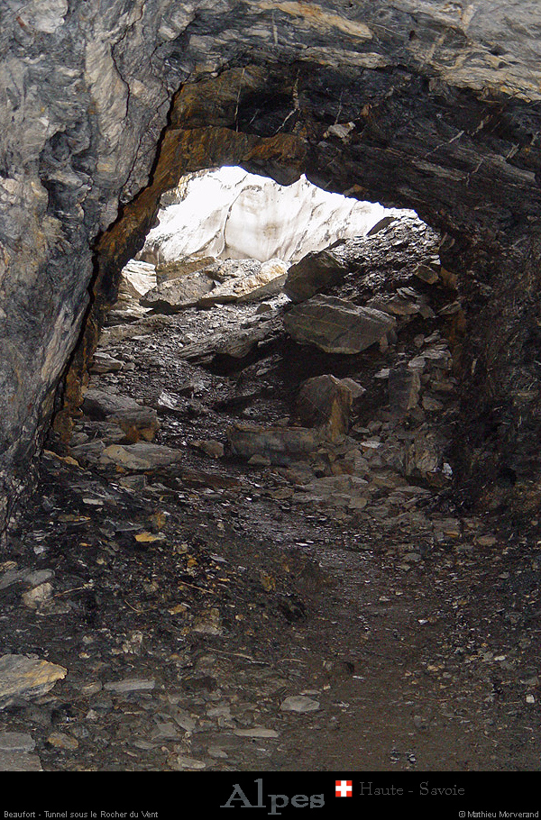 20040611_randorocherduvent_3_tunnel_entreee_3